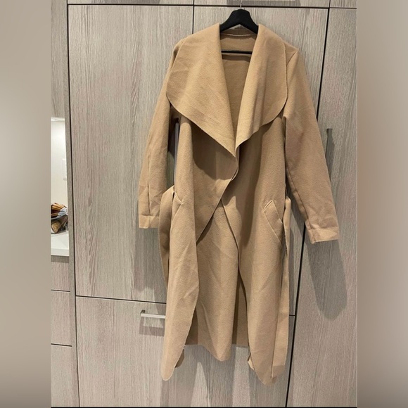 Oversized trench coat - Picture 2 of 2